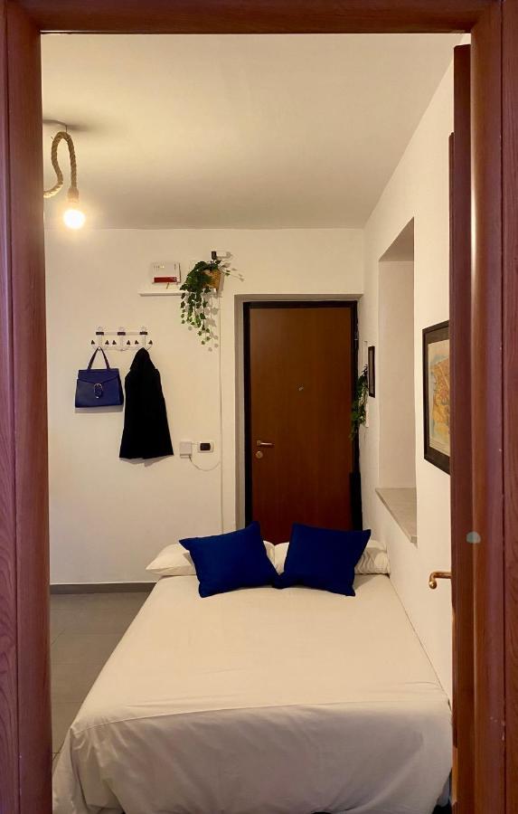 Appartement Casa Con Terrazzo In Centro à Naples Extérieur photo