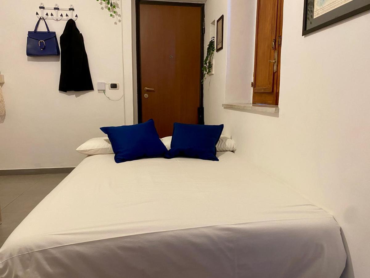 Appartement Casa Con Terrazzo In Centro à Naples Extérieur photo