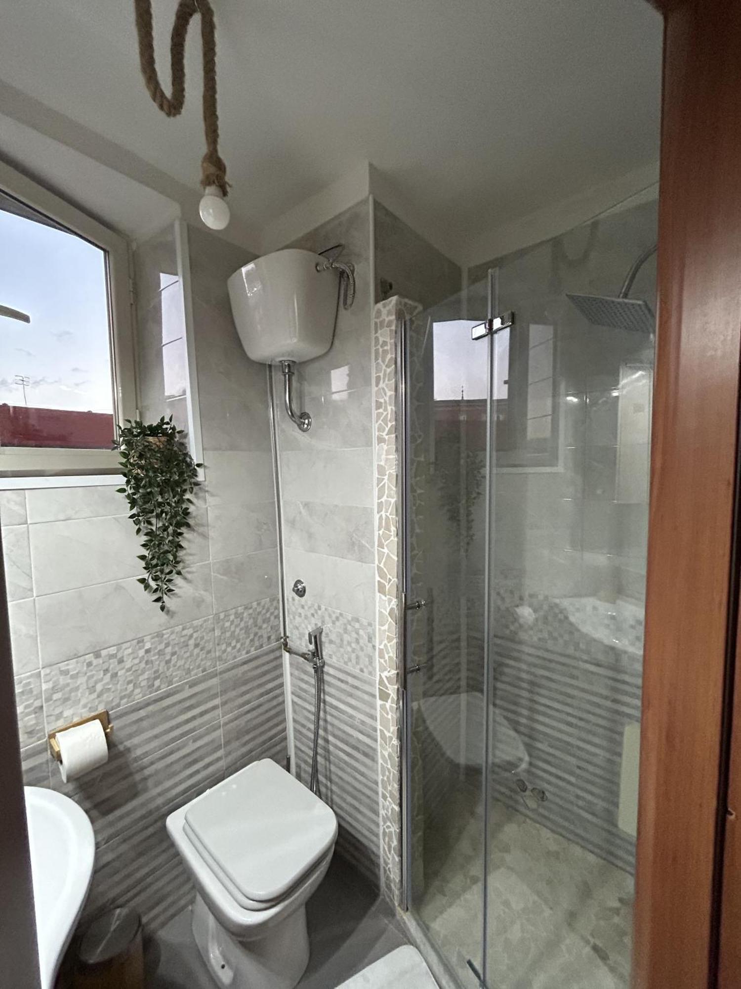Appartement Casa Con Terrazzo In Centro à Naples Extérieur photo